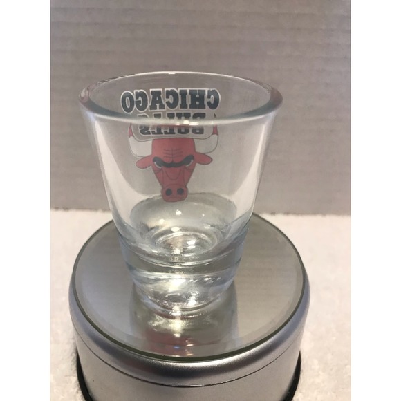 Chicago Bulls Shot Glass Red Black White Logo Hunter Barware NBA Basket… - Picture 2 of 7